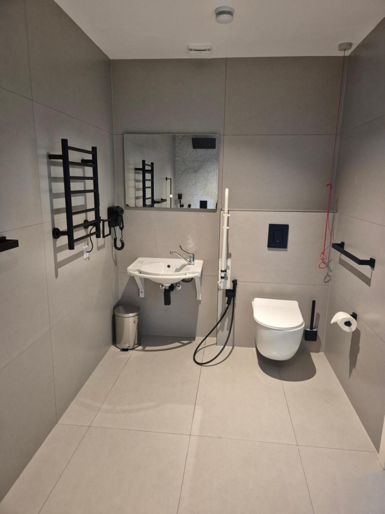 Rosemay Hotel Near London Heathrow Airport Hayes  Bagian luar foto