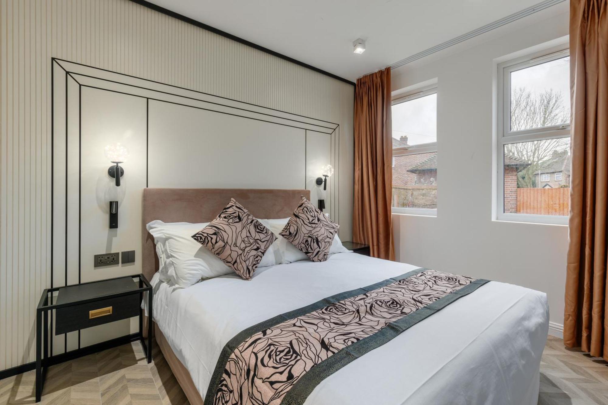 Rosemay Hotel Near London Heathrow Airport Hayes  Bagian luar foto